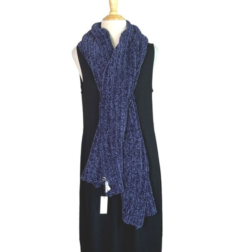New TALBOTS Blue Crushed Velvet Scarf Wrap Cozycore Winter‎